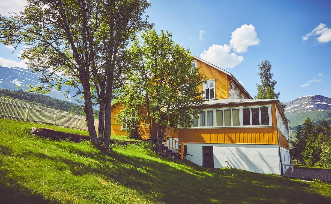 Sommerhotellet Vang I Valdres Exterior photo